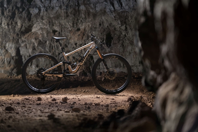 wSpecialized EnduroxxXgEGf[oCNIiCOMTBfBAj